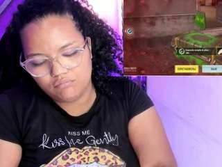 mhia-rey Live Webcam on CamSoda