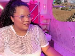 mhia-rey Live Webcam on CamSoda