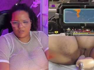 mhia-rey's CamSoda show and profile