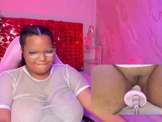 mhia-rey's CamSoda show and profile