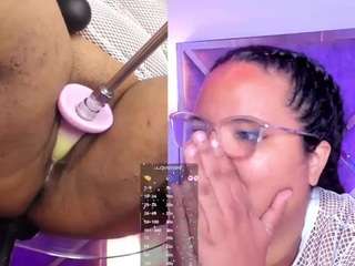 mhia-rey's CamSoda show and profile