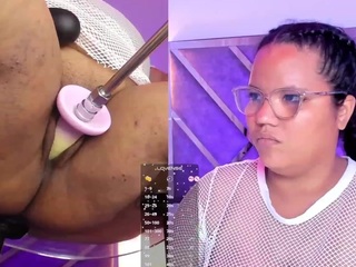 mhia-rey's CamSoda show and profile