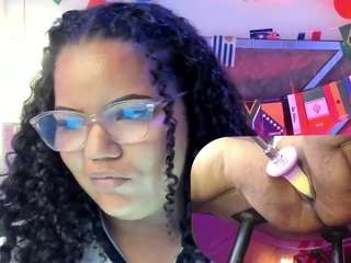 mhia-rey Sex Cam Show