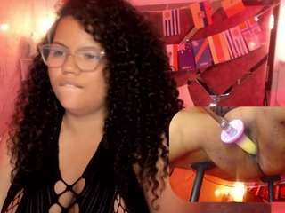 mhia-rey Live Webcam on CamSoda