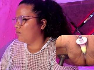 Mhia-Rey live webcam show