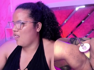 Mhia-Rey live webcam show
