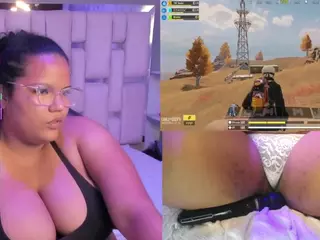 Mhia-Rey's Live Sex Cam Show