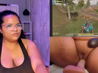 Mhia-Rey's Live Sex Cam Show