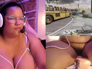 Mhia-Rey's Live Sex Cam Show