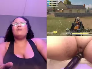Mhia-Rey's Live Sex Cam Show