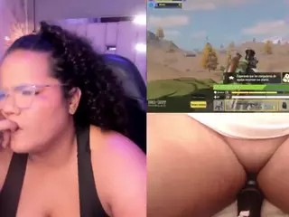 Mhia-Rey's Live Sex Cam Show
