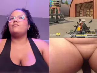 Mhia-Rey's Live Sex Cam Show
