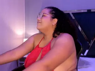 Mhia-Rey's Live Sex Cam Show