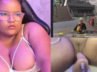 Mhia-Rey's Live Sex Cam Show