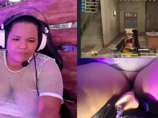 Mhia-Rey's Live Sex Cam Show