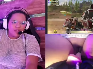 Mhia-Rey's Live Sex Cam Show