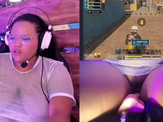 Mhia-Rey's Live Sex Cam Show