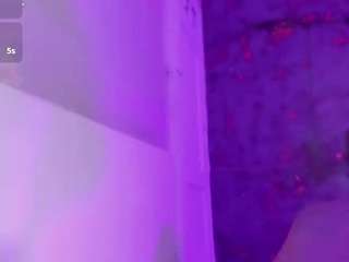 viiolettlopez Live Webcam on CamSoda