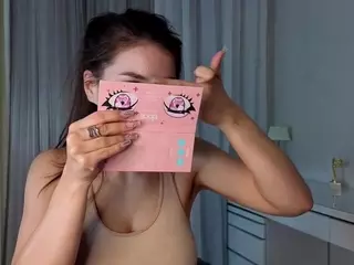 Kira's Live Sex Cam Show