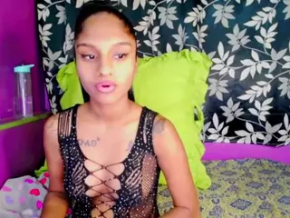 indiansumaya's Live Sex Cam Show