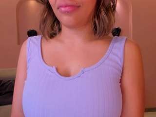 Bu model şu anda canlı. liammcarter