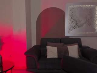 LiammCarter live cam — ass bouncing, brown eyes, erotic dance