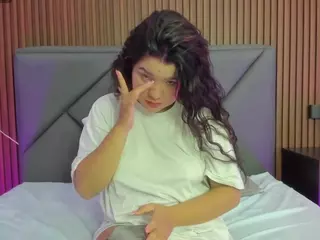 malu-03x's Live Sex Cam Show