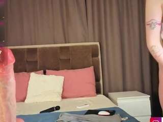 miawillis1 webcam model