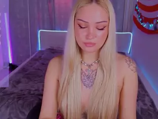 AleksaCandy's Live Sex Cam Show