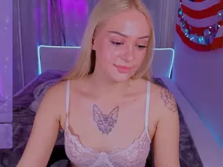 AleksaCandy's Live Sex Cam Show