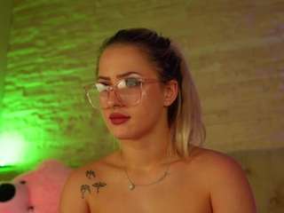  lucylexton chat room
