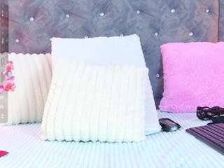 yesyhills's CamSoda show and profile