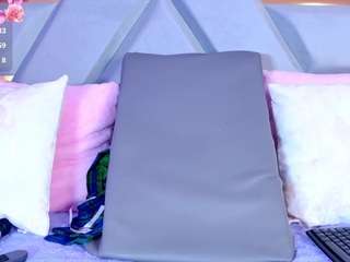 yesyhills live webcam show