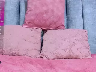 YesyHills's Live Sex Cam Show