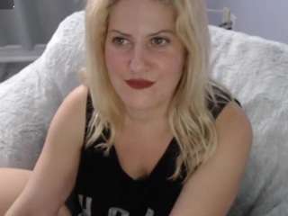 bellastar84 Live Webcam on CamSoda