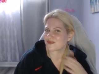 bellastar84 Live Webcam on CamSoda