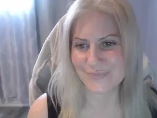 Bellastar84's Live Sex Cam Show