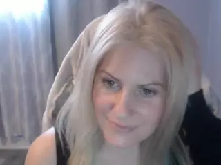 Bellastar84's Live Sex Cam Show