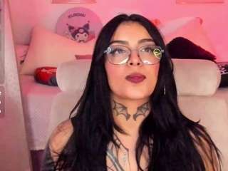 hinata-01 Live Webcam on CamSoda