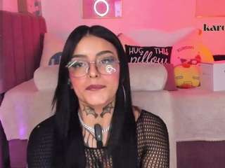 hinata-01 Live Webcam on CamSoda