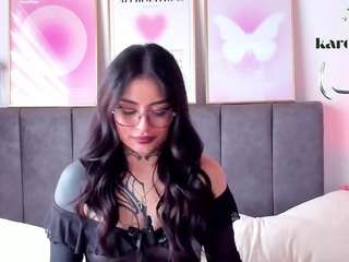 Live webcam model hinata-01 on Soda Cams