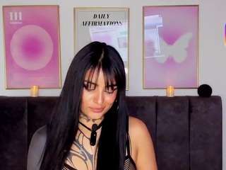 Hinata-01 live webcam show