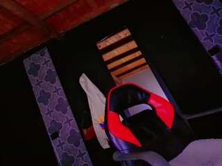 paradisetranss's live room
