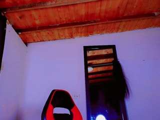 le modèle paradisetranss est en webcam porno dans un show sur le site camsoda, il possède les tags suivants: anal toys,average,black hair,brown eyes,dirty talk,drinking,gape,milf,orgasm,smoking,tattoos,big tits,hd