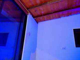 le modèle paradisetranss est en webcam porno dans un show sur le site camsoda, il possède les tags suivants: anal toys,average,black hair,brown eyes,dirty talk,drinking,gape,milf,orgasm,smoking,tattoos,big tits,hd