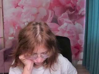  angelinalow chat room
