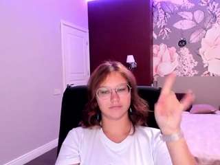  angelinalow chat room
