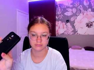 angelinalow
