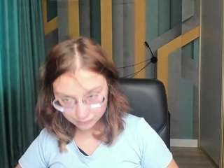 AngelinaLow