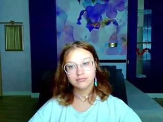 AngelinaLow